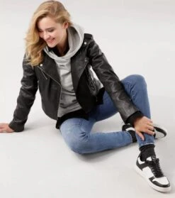 Dames Jas - Leren Jack - Echt Leer - Tamaris - Verkort Model - Schaapsleer - Lamsnappa - Maat 38