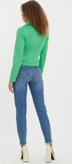 Vero Moda VMJOSE SHORT FAUX SUEDE JACKET BOOS Dames Biker Jacket Bright Green - Maat XL -ONLY Winkel 530x1200 3