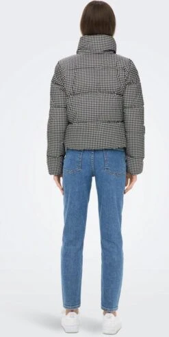 ONLY ONLTABITTA CHECK SHORT PUFFER CC OTW Dames Jas - Maat S -ONLY Winkel 601x1200 11