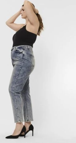 VERO MODA Curve Jeans VIBE MOM 15 VERO MODA Curve Jeans VIBE MOM -ONLY Winkel 640x1200 6