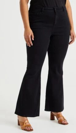 WE Fashion Dames High Rise Flared Jeans Met Stretch - Curve -ONLY Winkel 688x1200 3