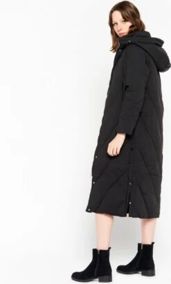 LOLALIZA Lange Gewatteerde Jas - Zwart - Maat L -ONLY Winkel 721x1200 5