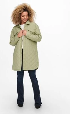 ONLY ONLNEWTANZIA LONG QUILT SHACKET OTW Dames Jas - Maat S -ONLY Winkel 738x1200 2