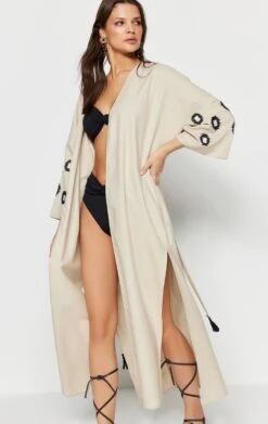 Trendyol Vrouwen Standaard Mouw Basis Kimono & Kaftan -ONLY Winkel 758x1200