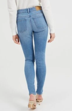 WE Fashion Dames Mid Rise Super Skinny Jeans Met Superstretch -ONLY Winkel 783x1200 11