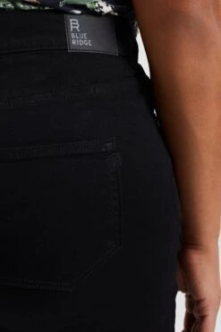 WE Fashion Dames High Rise Flared Jeans Met Stretch - Curve -ONLY Winkel 800x1200 1080