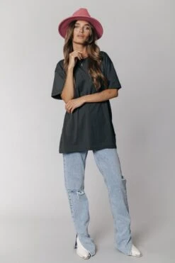 Colourful Rebel Livia Mid Rise Slit Denim - XS -ONLY Winkel 800x1200 1141