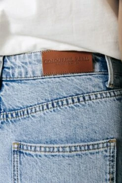 Colourful Rebel Livia Mid Rise Slit Denim - XS -ONLY Winkel 800x1200 1145