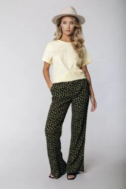 Colourful Rebel Diana Small Flower High Rise Straight Pants - S -ONLY Winkel 800x1200 1192