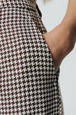 Colourful Rebel Rus Jacquard Dogtooth Straight Pants - M -ONLY Winkel 800x1200 1270