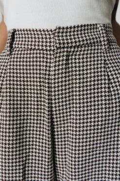 Colourful Rebel Rus Jacquard Dogtooth Straight Pants - M -ONLY Winkel 800x1200 1271