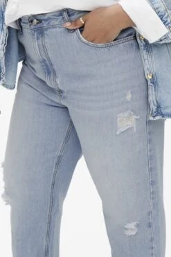 ONLY CARMAKOMA CARROBYN LIFE X HW ST L AK DS DOT LBD Dames Jeans - Maat 46/32 -ONLY Winkel 800x1200 1316