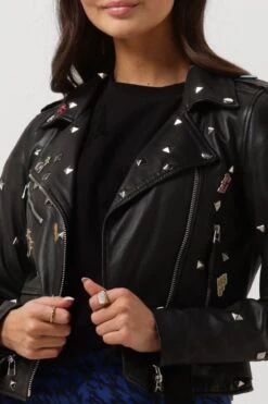 Goosecraft Gc Marly Studs Biker Jassen Dames - Zomerjas - Zwart - Maat M 18 Goosecraft Gc Marly Studs Biker Jassen Dames - Zomerjas - Zwart - Maat M -ONLY Winkel 800x1200 153