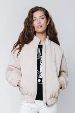 Colourful Rebel Weidy Quilted Washed Jas - Maat XL -ONLY Winkel 800x1200 281