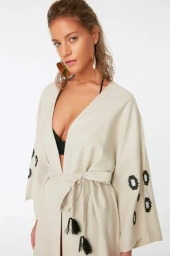 Trendyol Vrouwen Standaard Mouw Basis Kimono & Kaftan -ONLY Winkel 800x1200 32