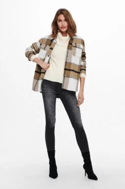 Only Jas Onlmaci L/s Check Shacket Cc Pnt 15232449 Cloud Dancer Dames Maat - M 15 Only Jas Onlmaci L/s Check Shacket Cc Pnt 15232449 Cloud Dancer Dames Maat - M -ONLY Winkel 800x1200 378