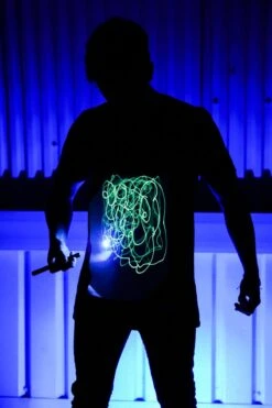 Merkloos Illuminated Apparel Glow - T-shirt - Groen - Maat M -ONLY Winkel 800x1200 403