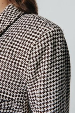 Colourful Rebel Rikki Jacquard Dogtooth Boyfriend Blazer - M -ONLY Winkel 800x1200 954