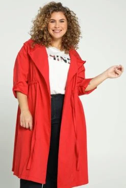 Paprika Lange, Lichte Trenchcoat Met Kap En Knopen