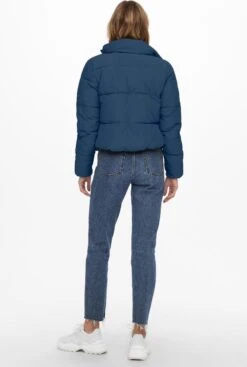 Only Jas Onldolly Short Puffer Jacket Otw No 15205371 Dark Denim Dames Maat - M 15 Only Jas Onldolly Short Puffer Jacket Otw No 15205371 Dark Denim Dames Maat - M -ONLY Winkel 808x1200 13