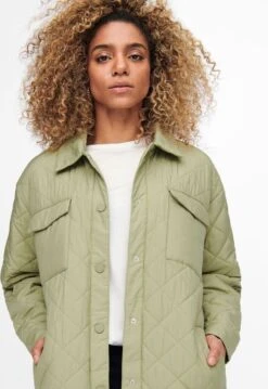 ONLY ONLNEWTANZIA LONG QUILT SHACKET OTW Dames Jas - Maat S -ONLY Winkel 825x1200