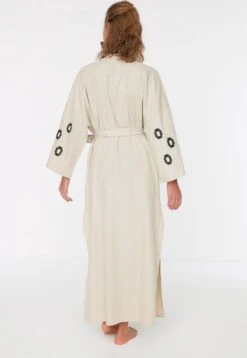 Trendyol Vrouwen Standaard Mouw Basis Kimono & Kaftan -ONLY Winkel 827x1200