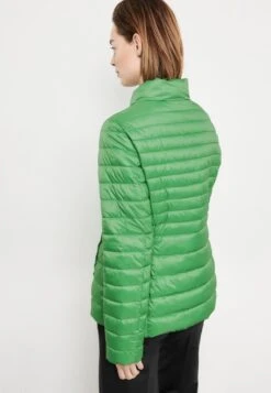 GERRY WEBER Dames Jas Springtime-40 9 GERRY WEBER Dames Jas Springtime-40 -ONLY Winkel 830x1200 38