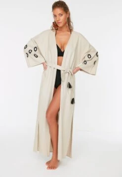 Trendyol Vrouwen Standaard Mouw Basis Kimono & Kaftan -ONLY Winkel 832x1200 1