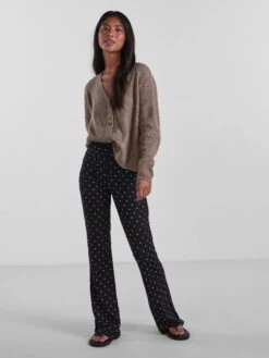 PIECES PCNALA HW FLARED PANT BC Dames Broek - Maat L 11 PIECES PCNALA HW FLARED PANT BC Dames Broek - Maat L -ONLY Winkel 900x1200 546