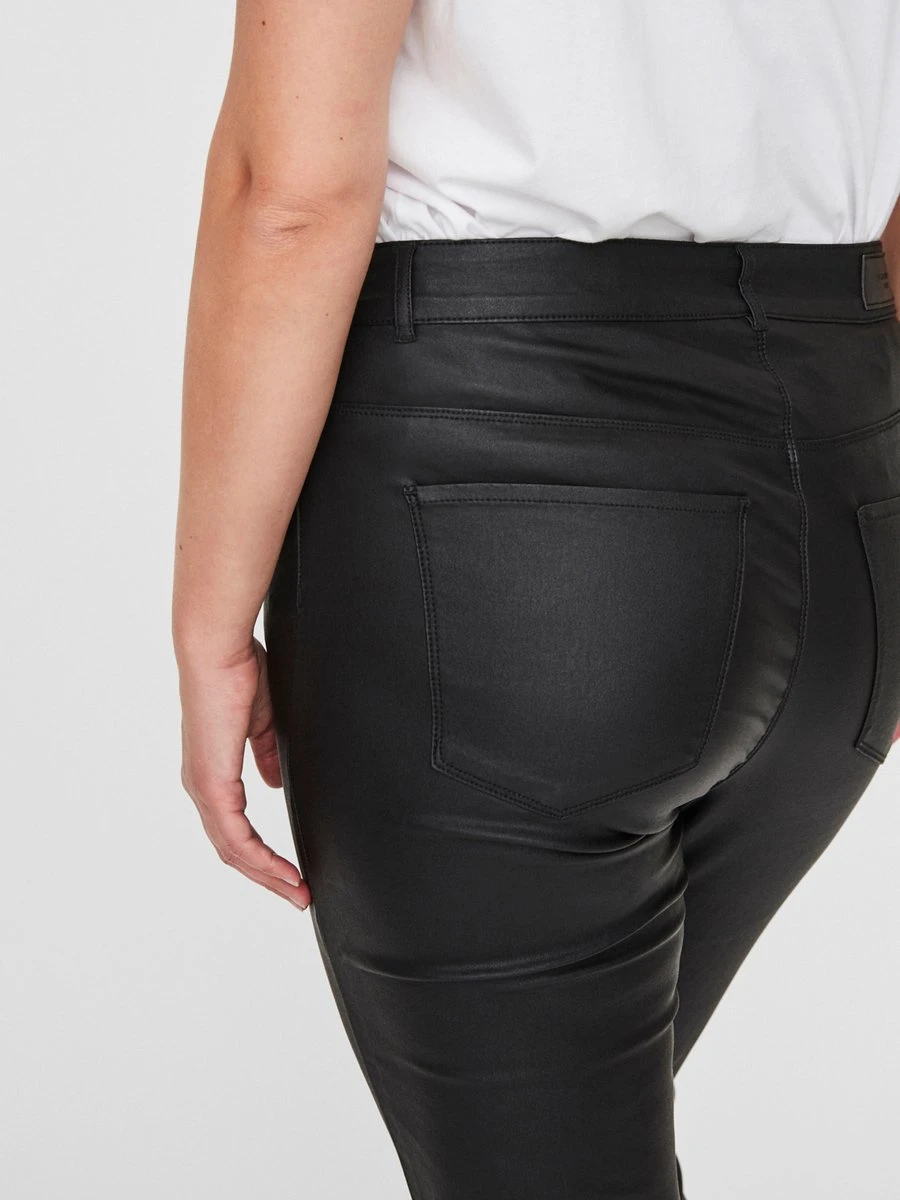 VERO MODA CURVE VMSEVEN NW SS SMOOTH COATED PNT CRV NOOS Dames Broek - Maat 50/32 5 VERO MODA CURVE VMSEVEN NW SS SMOOTH COATED PNT CRV NOOS Dames Broek - Maat 50/32 - Afbeelding 3