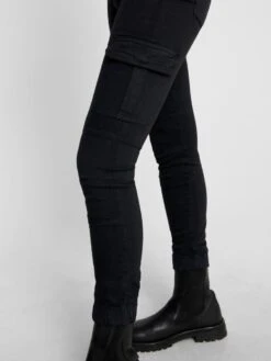 Only 15170889 - Lange Broeken Voor Vrouwen - Maat 38/30 -ONLY Winkel 900x1200 569