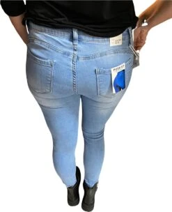 Merkloos Dames Stretch Jeans Push Up Licht Blauw Ana&Lucy Maat 36 -ONLY Winkel 975x1200 15